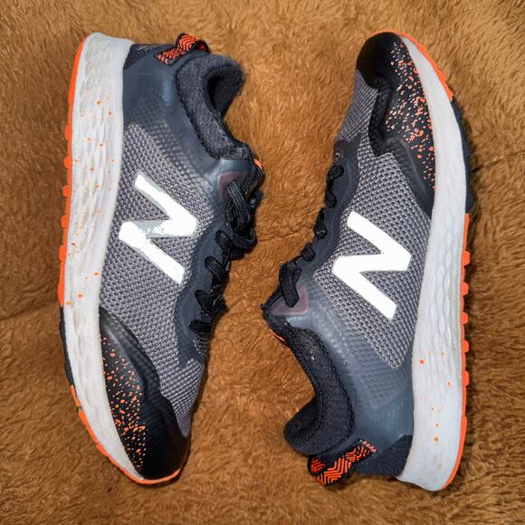 New Balance Fresh Foam Arishi v3 Youth Running Shoes (Size 1Y) – Black/Orange - Picture 5 of 9